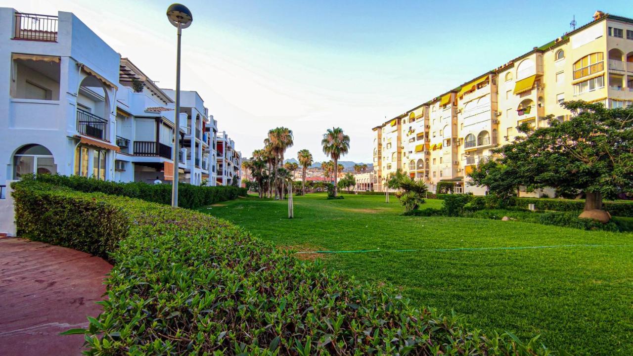 Laguna Beach Costasol - Alojamientos La Torre Torrox Dış mekan fotoğraf