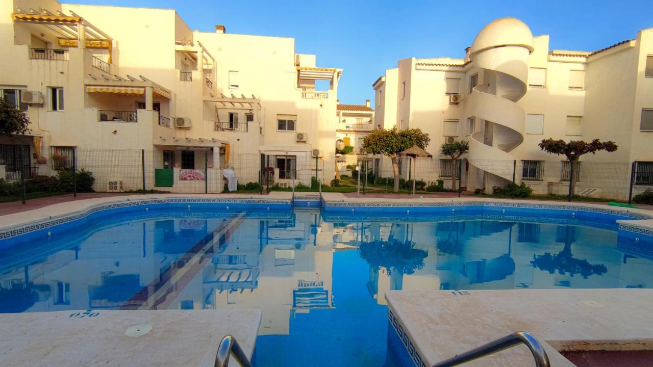 Laguna Beach Costasol - Alojamientos La Torre Torrox Dış mekan fotoğraf